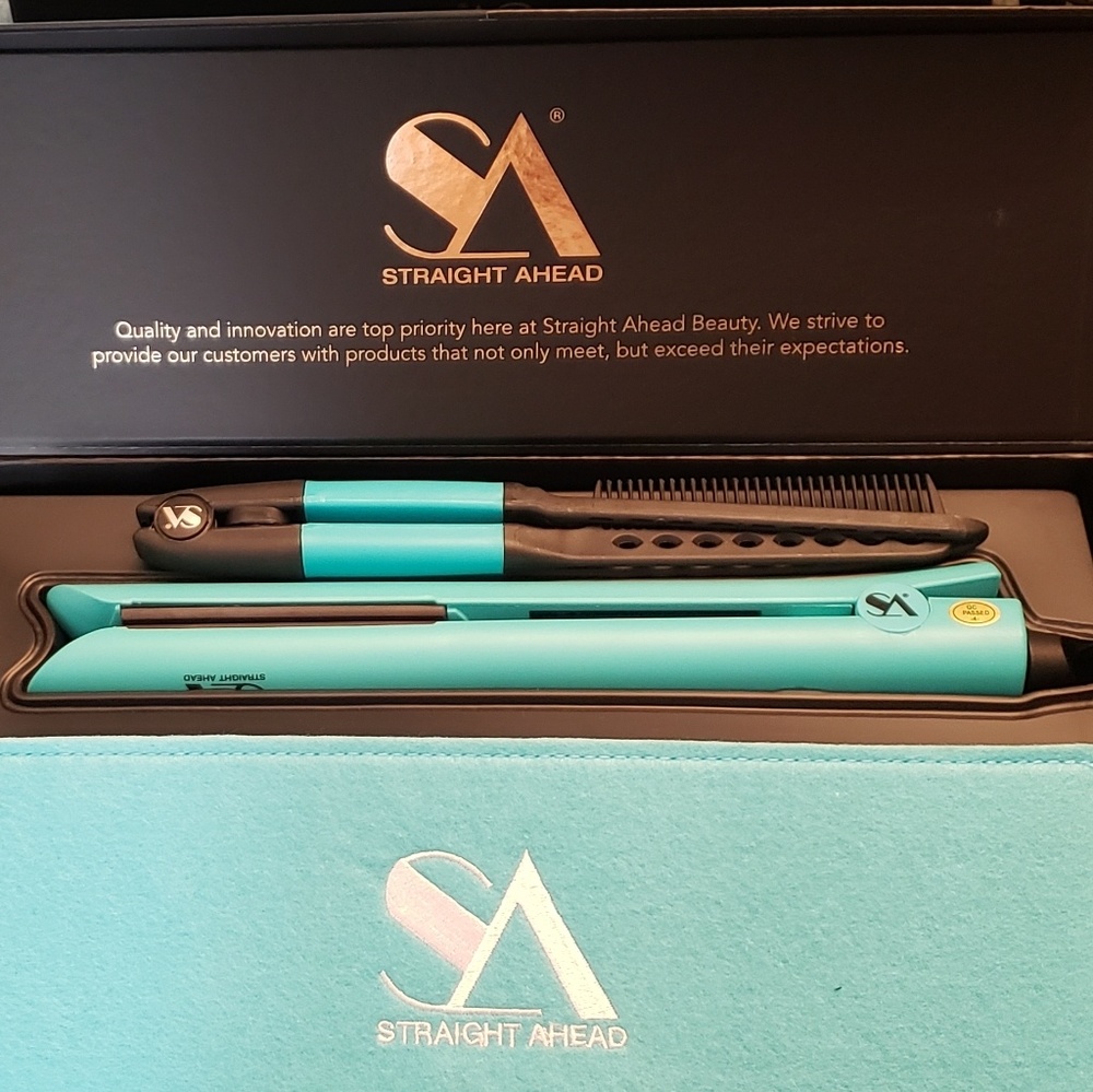 Bionic Pro Ceramic Flat Iron w/Product
